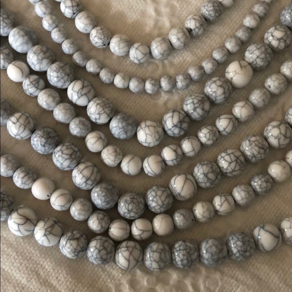 Howlite Bead Strand Necklace & Earrings set - Picture 8 of 8